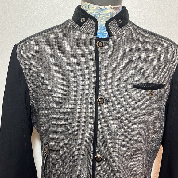 New Clothing World. Large Jacket. - Picture 4 of 16